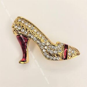 𝅺RED and Gold Stiletto Heel  Shoe Brooch